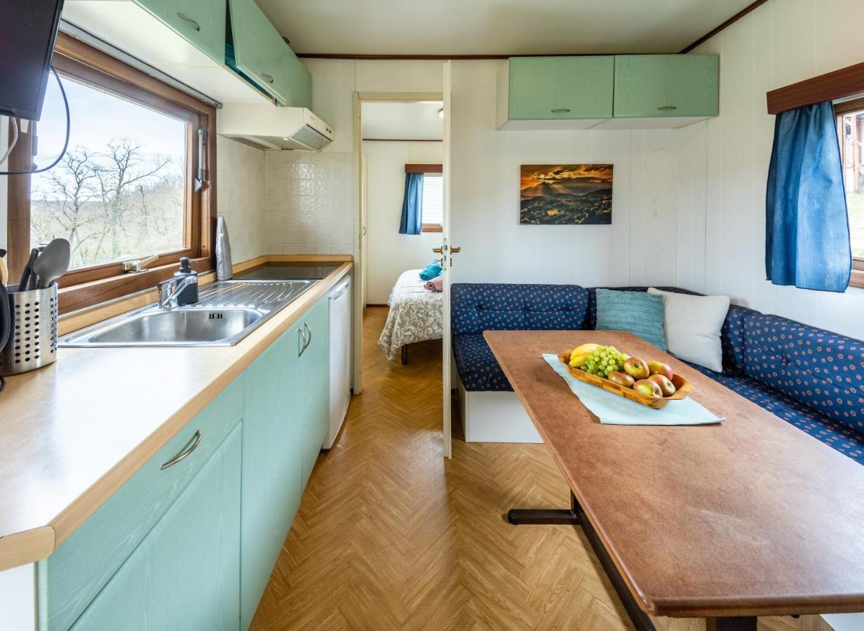 Mobilheim Chalet - Vyrovicka Prehrada Vyrovice Εξωτερικό φωτογραφία