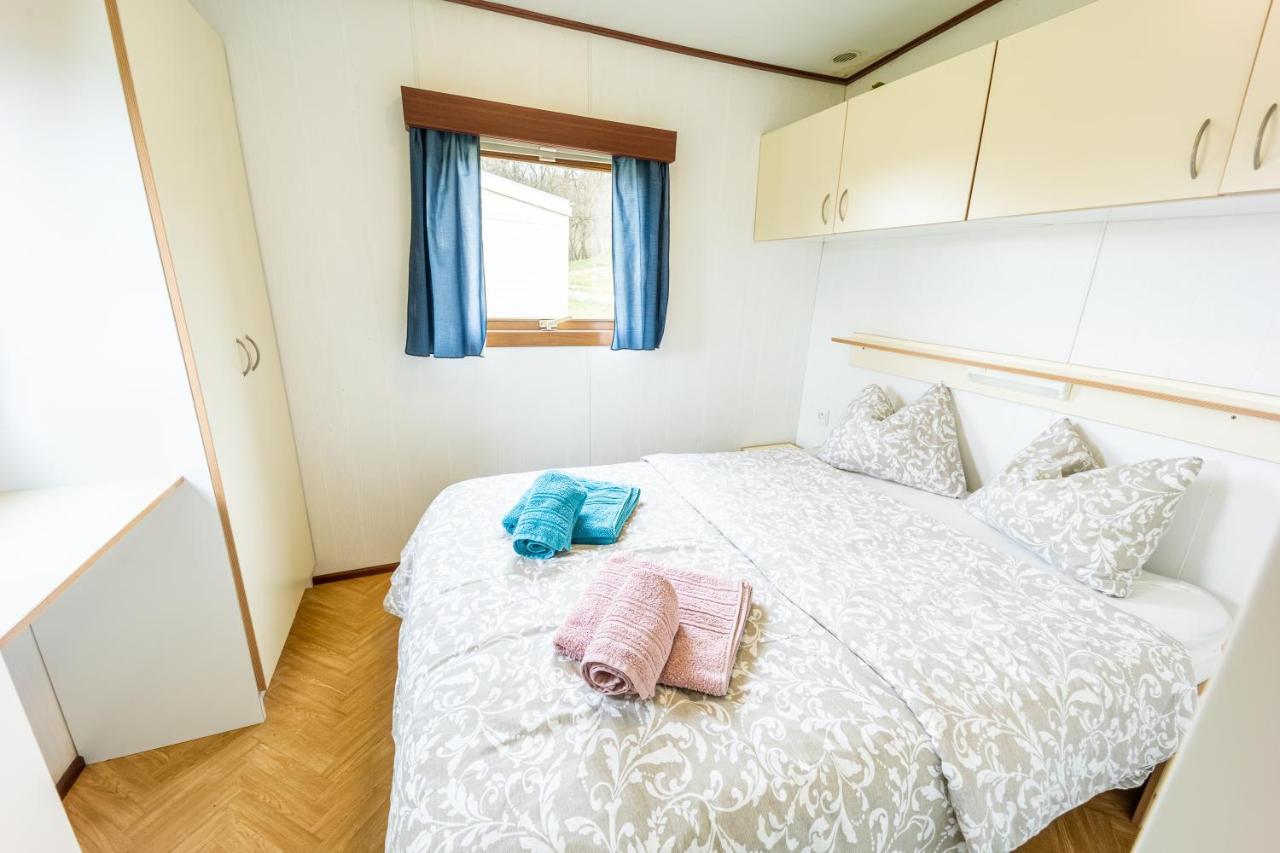Mobilheim Chalet - Vyrovicka Prehrada Vyrovice Εξωτερικό φωτογραφία